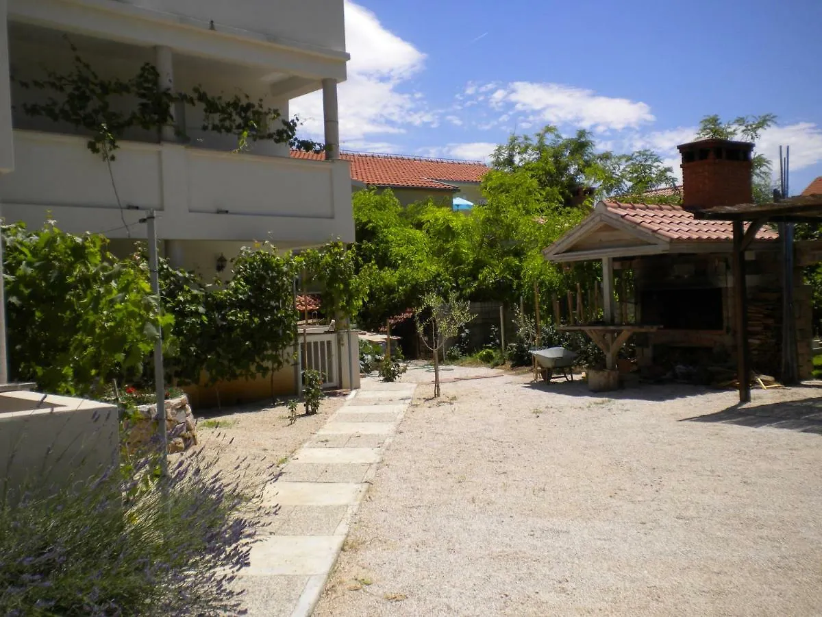 Apartments Vito Nin
