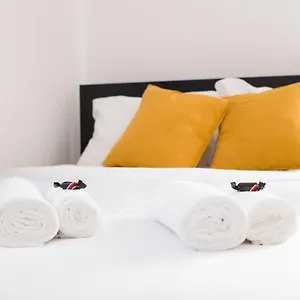 Stílusos Ingyenes Parkolással Apartman Debrecen