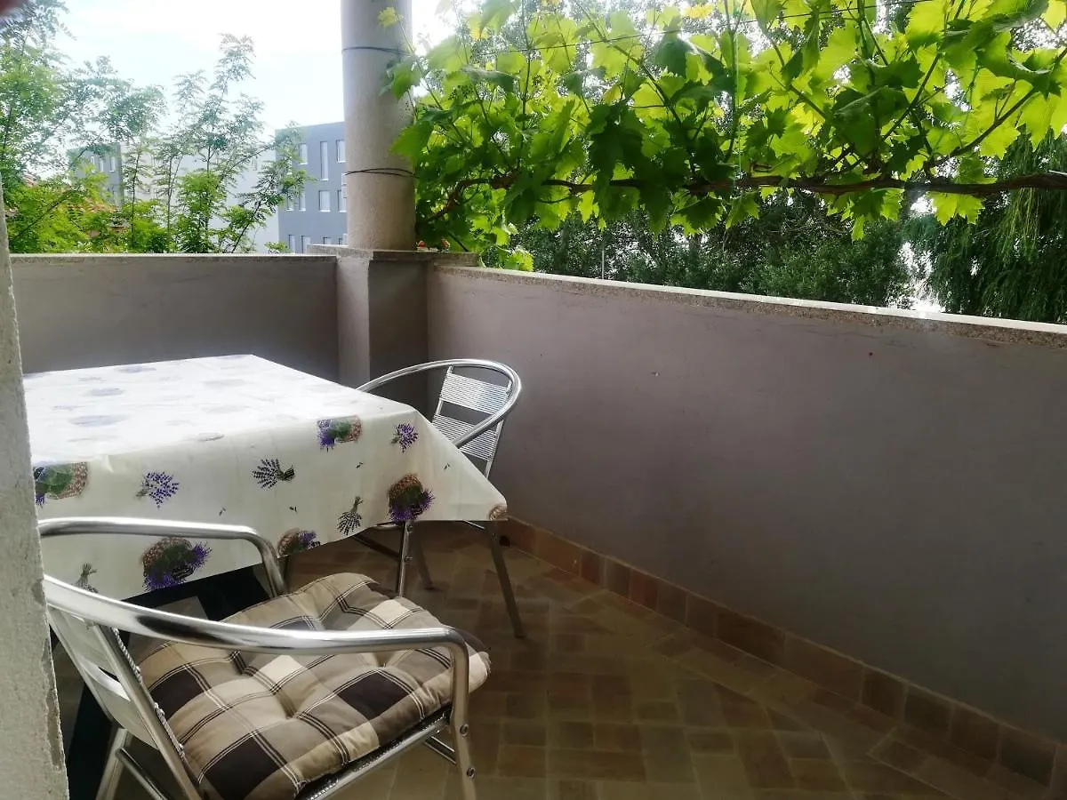 Apartments Vito نين
