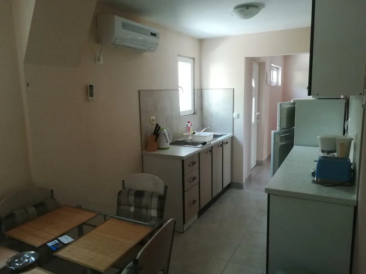 Apartments Vito نين