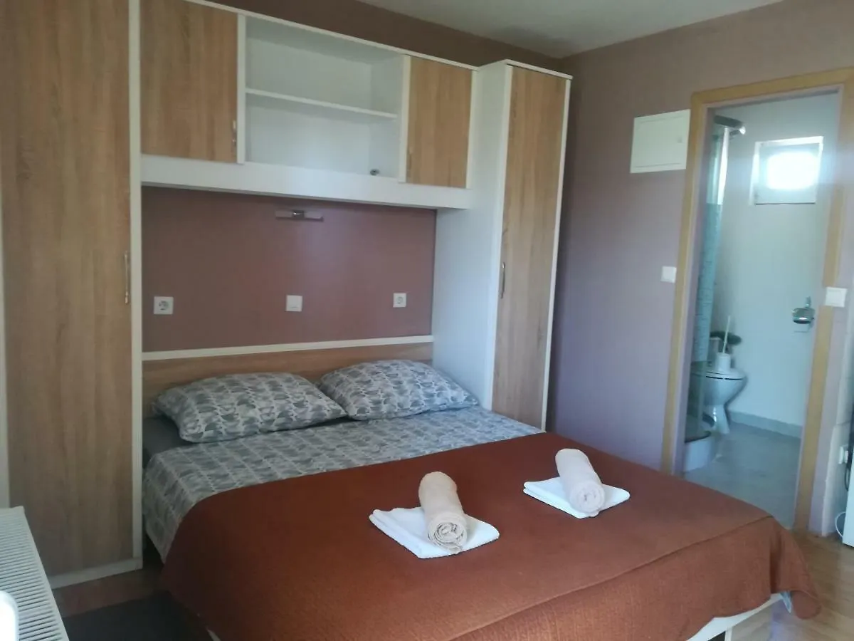 Apartments Vito نين