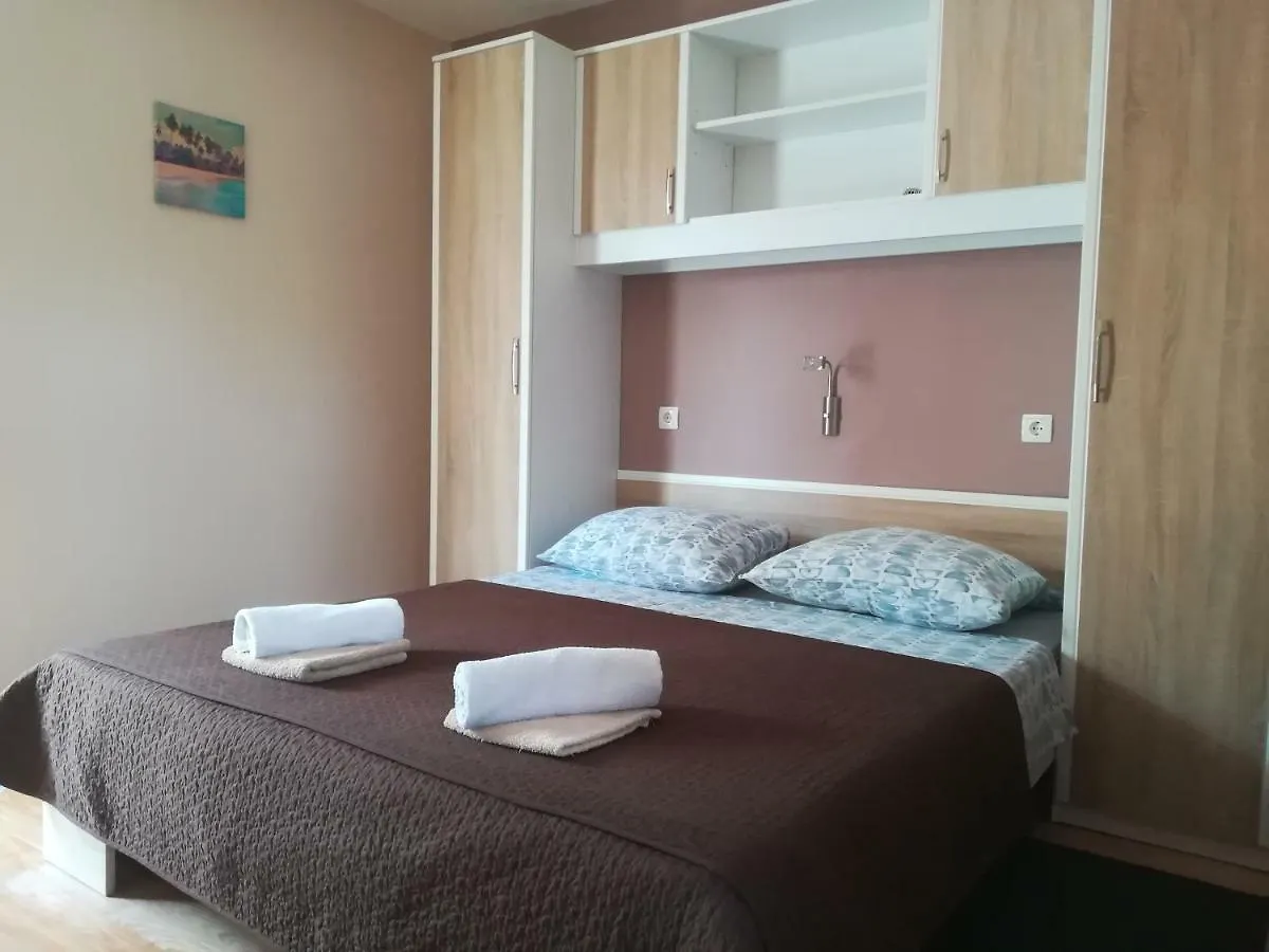 Apartments Vito نين